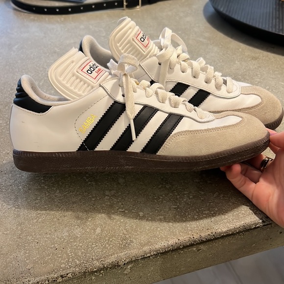 *SOLD* Adidas Samba sneakers - Picture 2 of 6